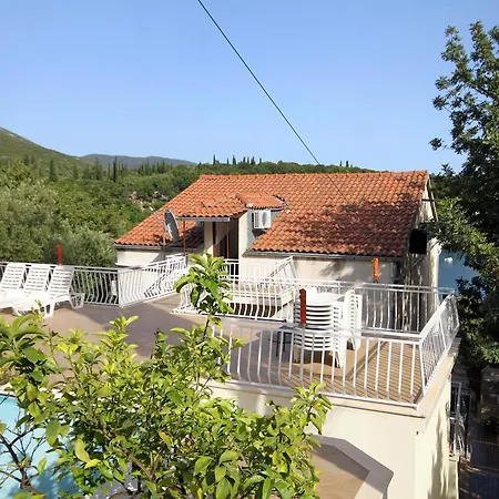 Apartman Molunat 3544e *